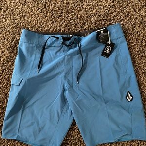 volcom mens boardshorts size 34 brand new with tags